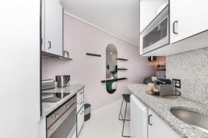 508 The Flamingo Central Netflix Aircon