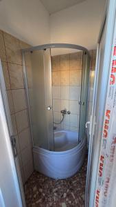 Quasar Camere de închiriat