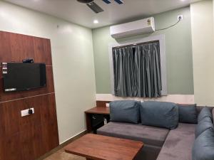 Hotel Omkareshwar Inn