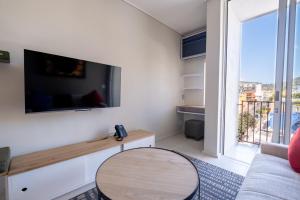 The Rose504: Studio Apartment in Heart of the City