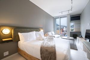 The Rose 603: City Centre Aprt with Rooftop Pool