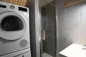 Creative Artists Retreat in Paris