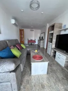 Beautiful Beach Apartment - La Caleta