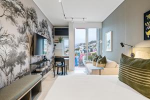 The Rose 502-City Centre Aprt with Rooftop Pool