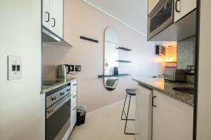 Flamingo 104: Modern Studio Unit with Balcony