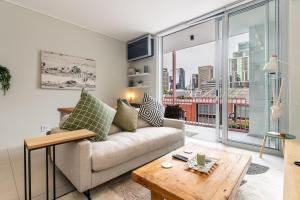 The Rose 102 -2Bedroom Apartment with Rooftop Pool