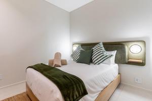 The Rose 102 -2Bedroom Apartment with Rooftop Pool