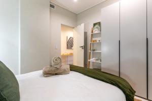 The Rose 102 -2Bedroom Apartment with Rooftop Pool