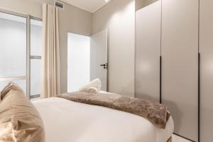 The Rose 202 -2Bedroom Apartment with Rooftop Pool