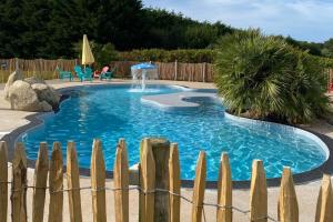 Campings Le Domaine De Mesqueau : photos des chambres