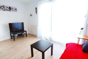Appartements Agreable T2 avec terrasse Proche gare : photos des chambres