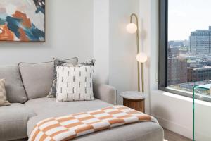 Upscale 1BR near MIT Harvard with Parking