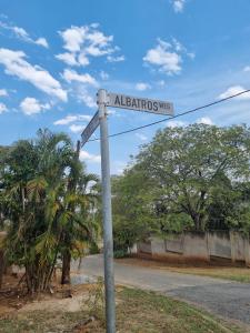 Leetong Holiday Home