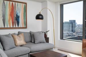 Upscale 1BR MIT Harvard WiFi Gym W D Parking