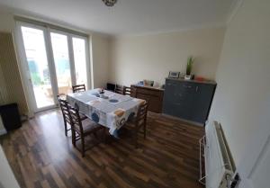 Quiet and specious 3 bed House