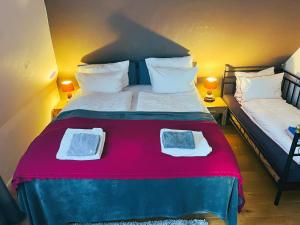 Doppelzimmer, eigenes Bad, stadtnahe, ruhig, Airport nahe!