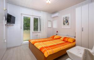 Beautiful Apartment In Silo With Wifi