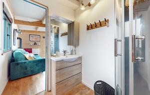 Maisons de vacances 2 Bedroom Cozy Home In Ault : photos des chambres