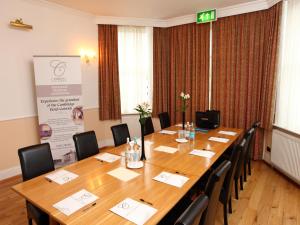 Gatwick Cambridge Hotel