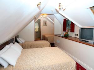 Gatwick Cambridge Hotel