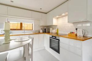 Stylish country apartment near Rookery Hall