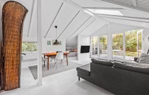 Stunning Home In Gilleleje With Wifi