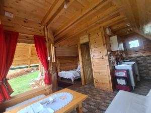 Markove kolibe 5, Uvac, Sjenica