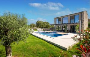 Stunning Home In Bale