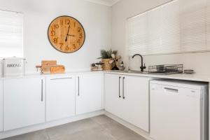 Goldcliff Sea La Vie