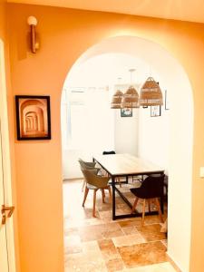 Stylish Loft Paris 17- 3 bdrs - 2 bathrs - 7 pers