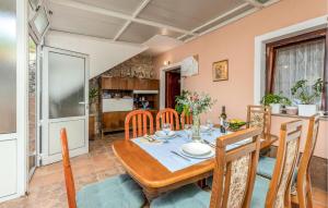 Awesome Home In Jadranovo With Wifi 