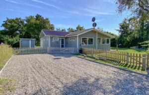 Gorgeous Home In Farsø With Wifi