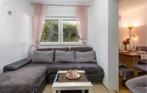 3 Bedroom Beautiful Apartment In Rijeka 