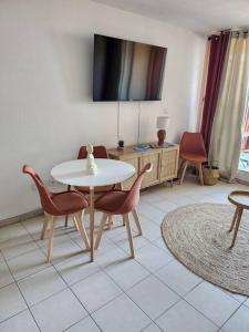 Appartements Appartement vue mer avec piscine : photos des chambres