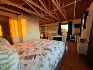 Sunny studio in the sky