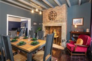 Characterful Terrace Retreat in County Durham - Sleeps 6