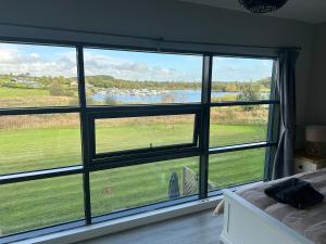Luxury 3 bed property overlooking River Erne Marina