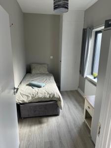 Luxury 3 bed property overlooking River Erne Marina