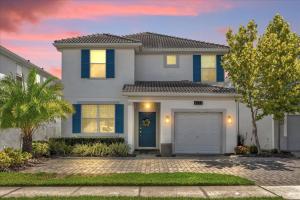 Luxury 6 Bedrooms w Lake View Near Disney 10 Min