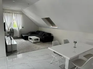 Modernes Apartment in Wald- und Stadtnähe - 格明登
