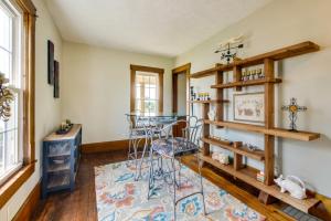 Countryside Home in Wooster with Patio and Fire Pit