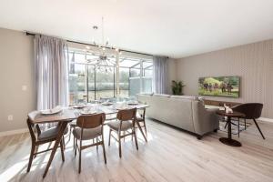 Family and Fun Home with Splash Pool at Le Reve 08