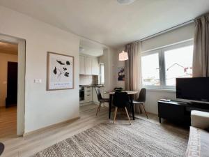 Newly Renovated Urban Oasis