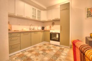 Peaceful Downtown Home