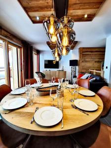 Résidence Grand Theatre - Appartement duplex dexception, belle exposition, au calme MAE-0881