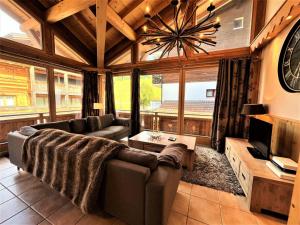 Résidence Eden Roc Ii - Beaux volumes au coeur du village MAE-0981