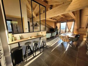 Résidence Le Hameau Des Cornuts - Vivez un séjour de charme dans cet appartement sous toit MAE-1021