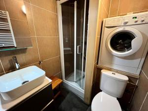 Résidence Lion Dor - Appartement rénové, centre station, au calme, exposé Est-Ouest MAE-1091