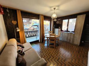 Résidence Eden Roc I - Appartement lumineux et bien agencé, plein centre MAE-1291