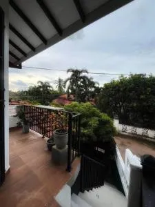 Box on236 - Timbirigaskotuwa